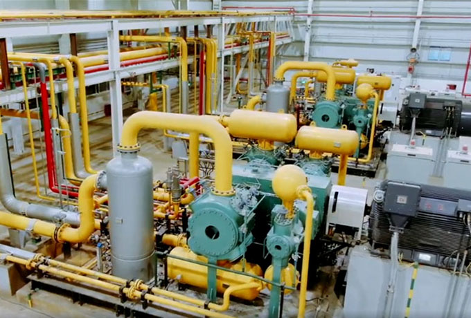 Gas compressor